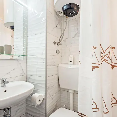 Holiday home Cosy Holiday In With Garden Zadar
